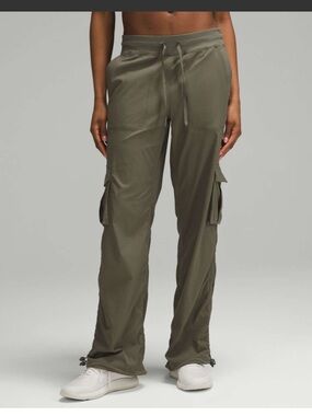 lululemon athletica Cargo Jogger Pant in Dark Green